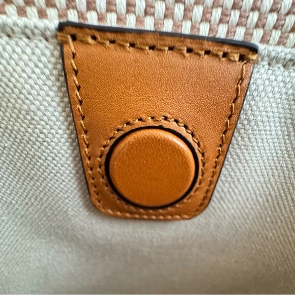 Auth. Valentino Garavani Antibes Tote - New Condition - Picture 14 of 15